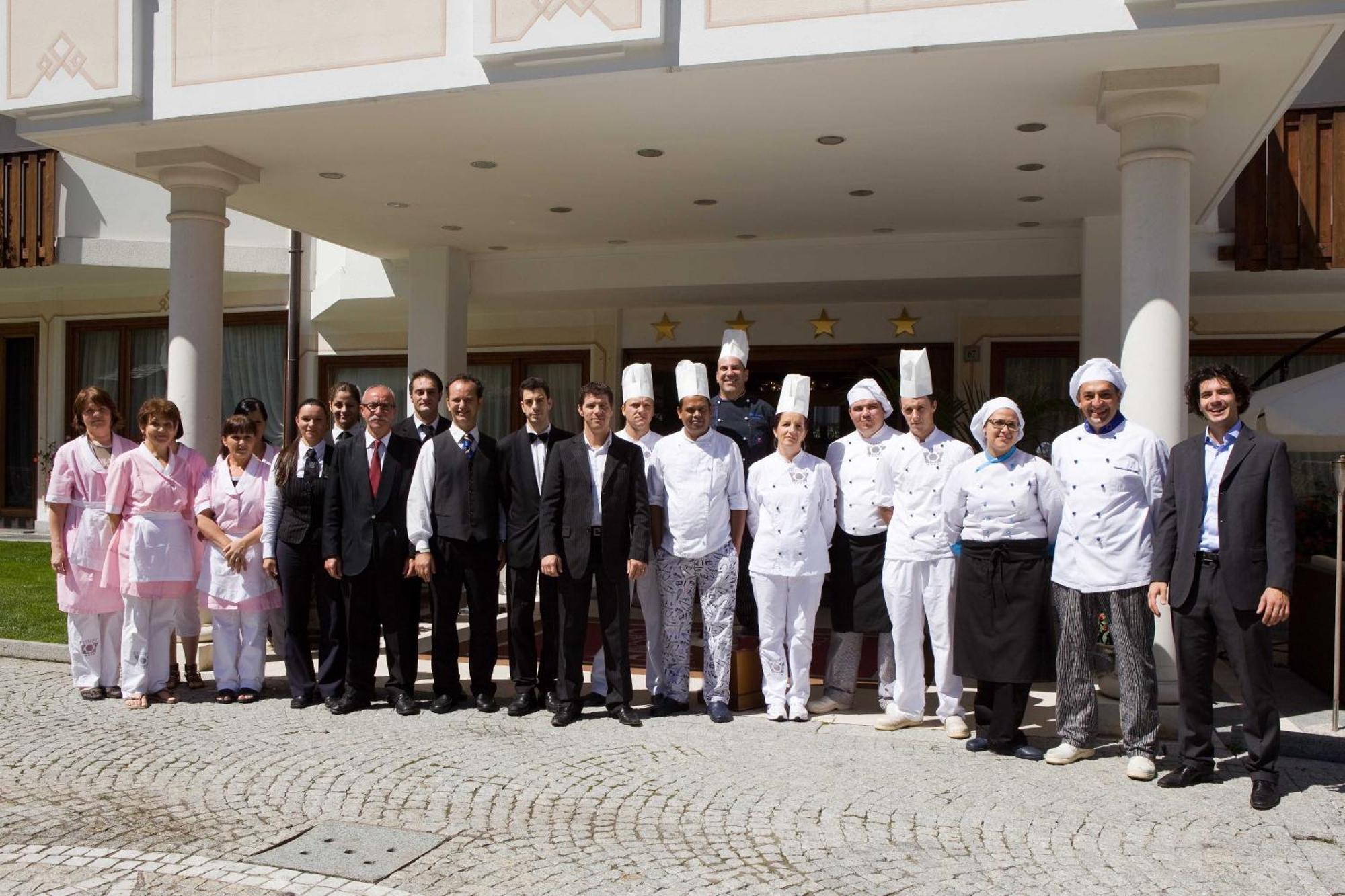 Royal Olympic Hotel Pinzolo Esterno foto
