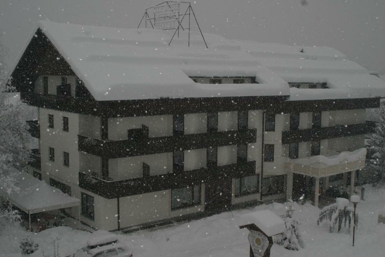 Royal Olympic Hotel Pinzolo Esterno foto